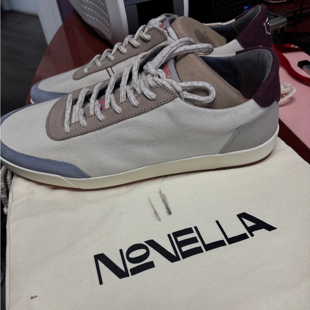 Novella Beige and Blue Sneakers